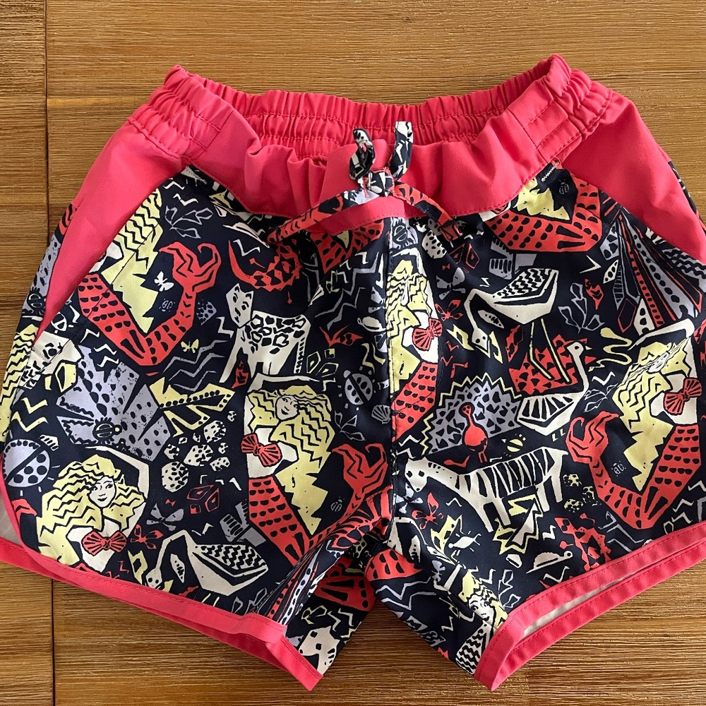 Lightweight shorts